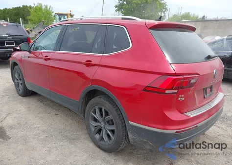 2022 Volkswagen Tiguan 2.0T Se из США, поврежденный, VIN 3VV2B7AX9NM129948